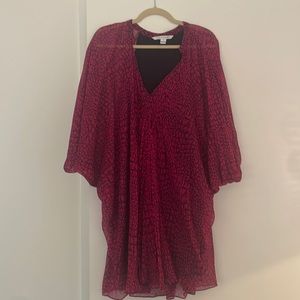 Diane Von Furstenberg Fuschia Chiffon Mini Dress. Size 4